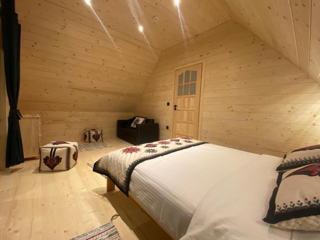 Goralskie U Topora Holiday home *